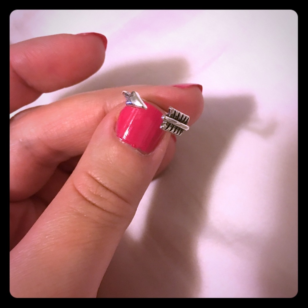 Adjustable Arrow Ring